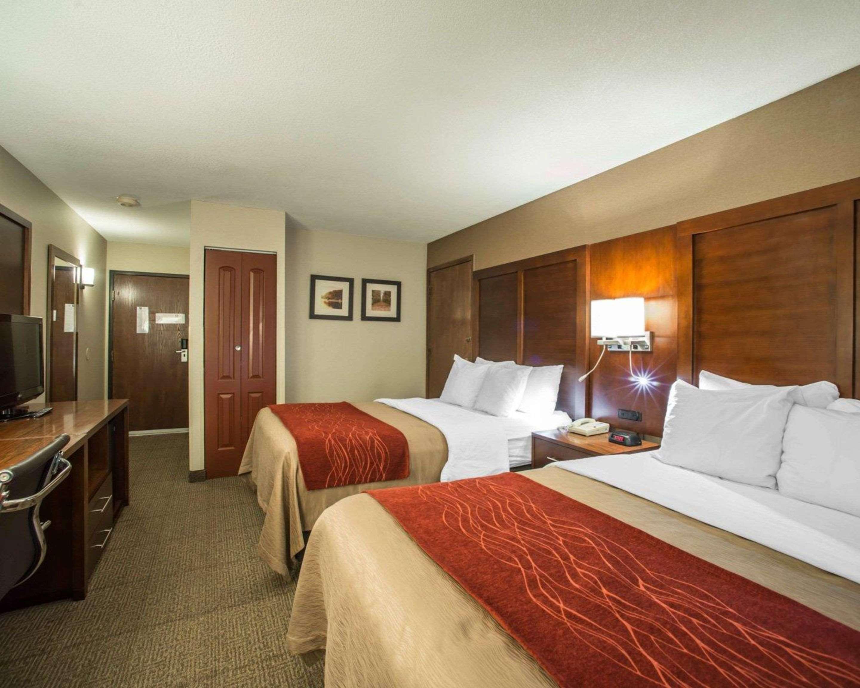 Quality Inn & Suites Boonville - Columbia Esterno foto