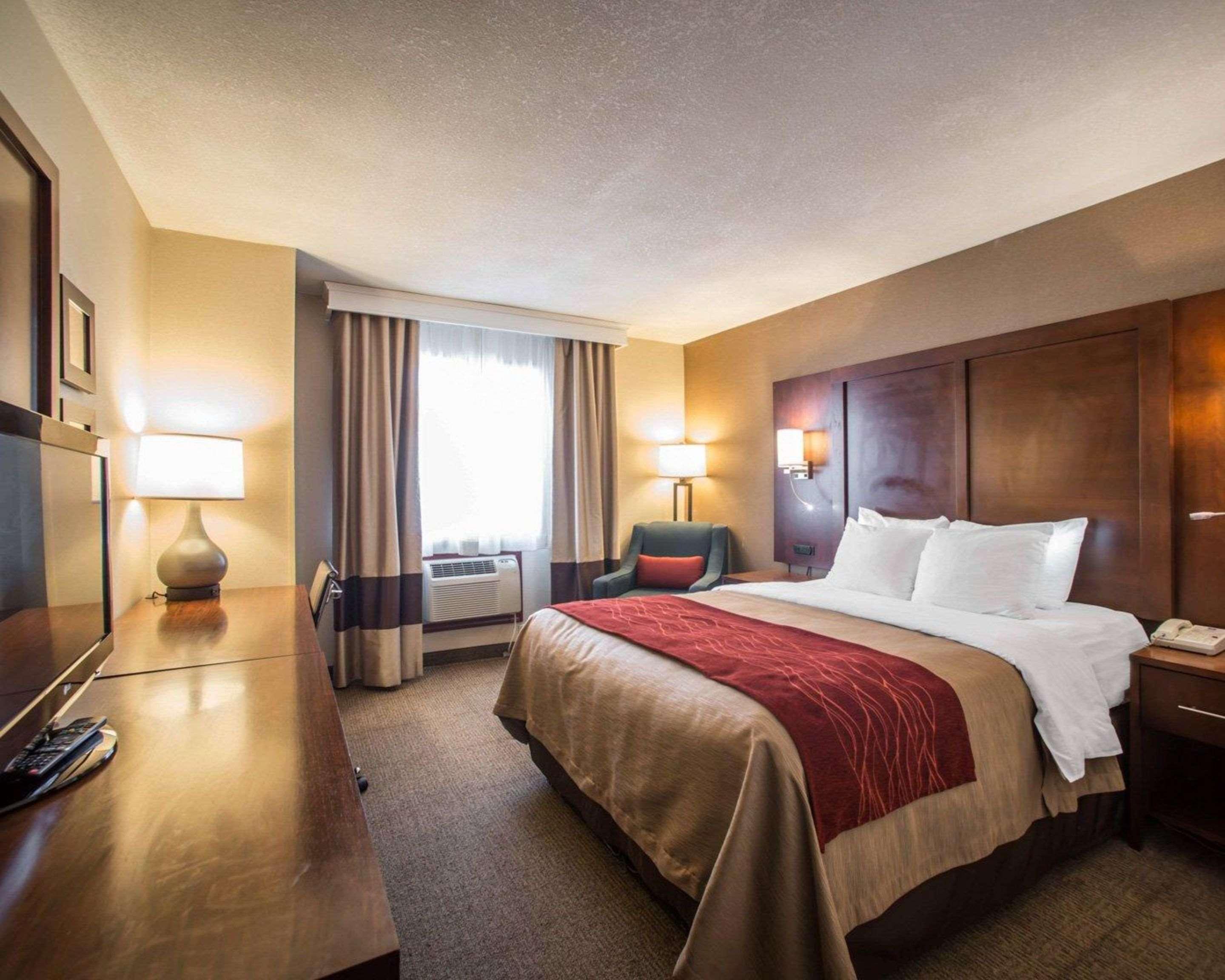 Quality Inn & Suites Boonville - Columbia Esterno foto