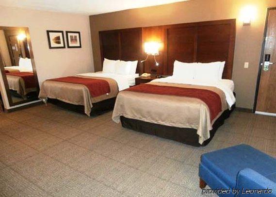 Quality Inn & Suites Boonville - Columbia Esterno foto