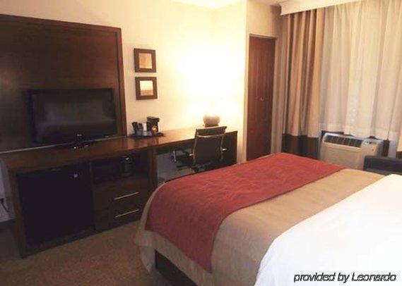 Quality Inn & Suites Boonville - Columbia Esterno foto