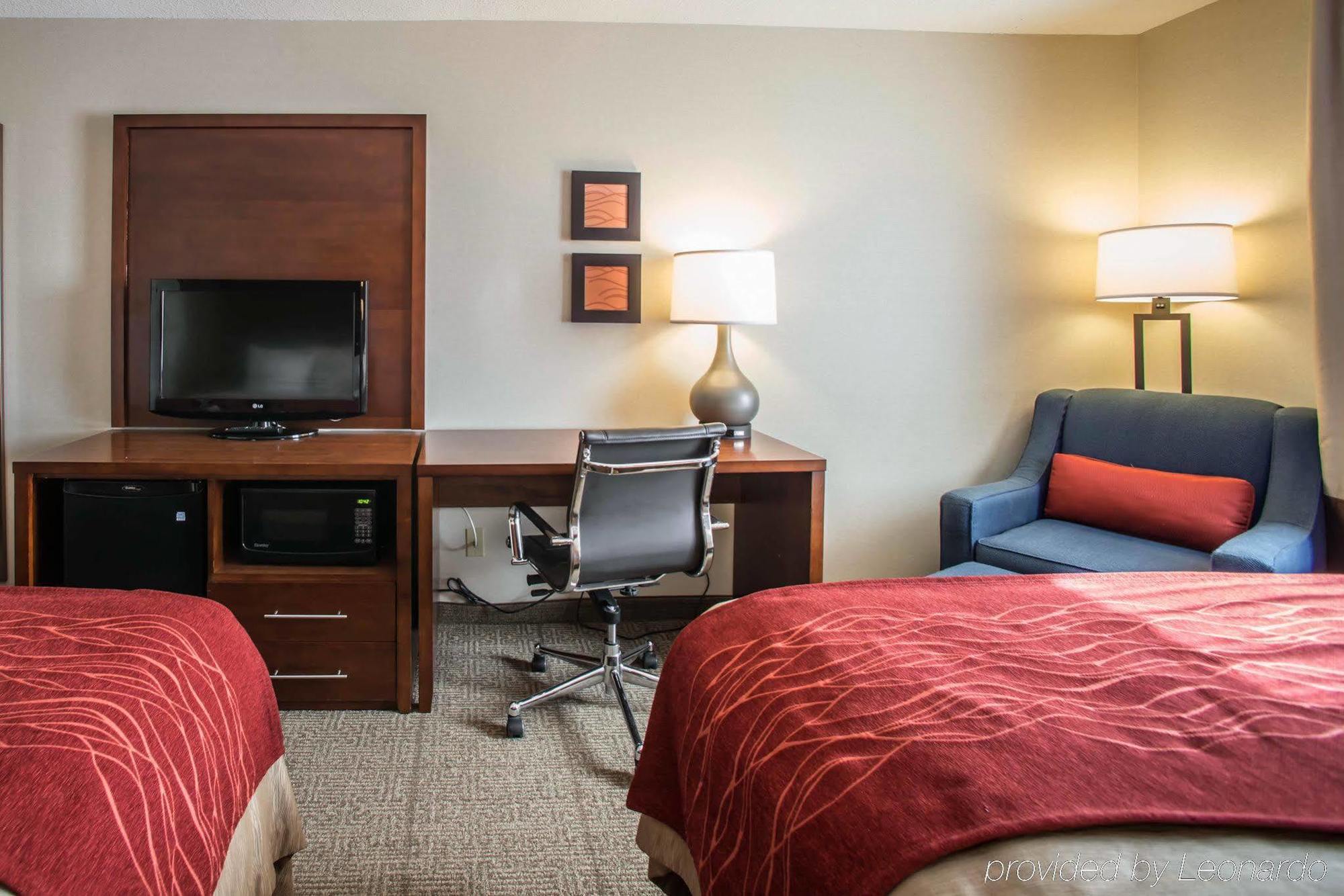 Quality Inn & Suites Boonville - Columbia Esterno foto